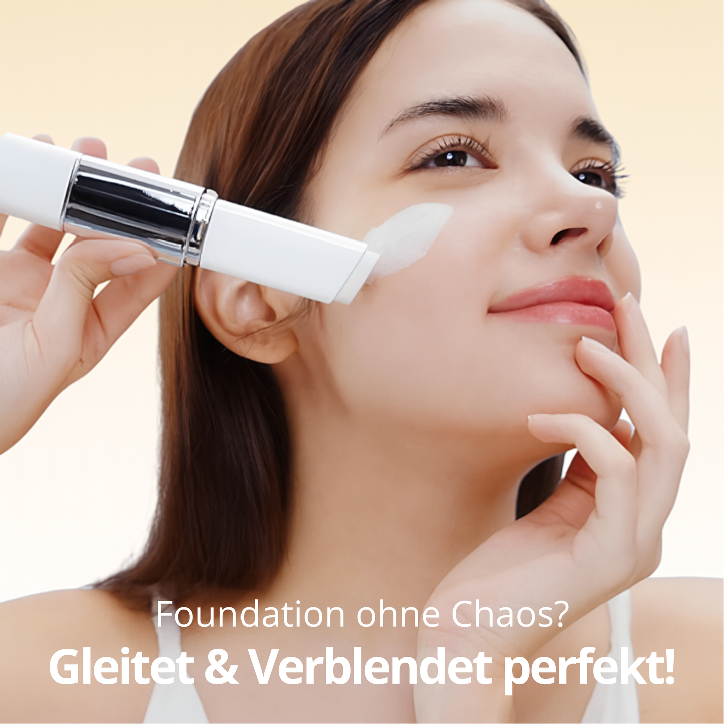 2-in-1 Foundation mit integriertem Pinsel